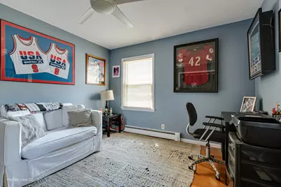 935 N Webster Street, Naperville, IL 60563 - Photo 9