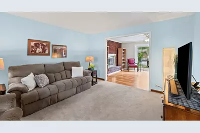 91 Kendal Road, Elk Grove Village, IL 60007 - Photo 11