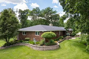 1048 N Blind Rd, Chana, IL 61015 - Photo 5