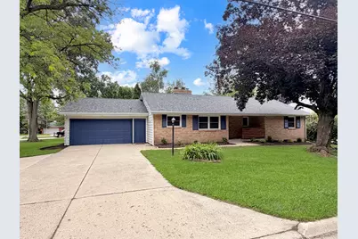 1734 W Stephenson Street, Freeport, IL 61032 - Photo 3