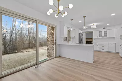 1305 Warwick Court, Deerfield, IL 60015 - Photo 3