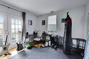 2779 W Henry Ct, Chicago, IL 60647 - Photo 9