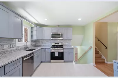 191 Montclare Lane, Wood Dale, IL 60191 - Photo 5