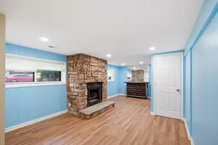 191 Montclare Ln, Wood Dale, IL 60191 - Photo 11
