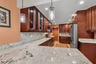 14255 Wedgewood Glens Dr, Orland Park, IL 60462 - Photo 9