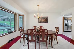 1954 Delmar Dr, Freeport, IL 61032 - Photo 9
