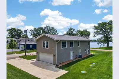 172 E Lakeview Avenue, Round Lake Beach, IL 60073 - Photo 25