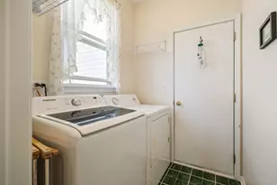 32504 Millstone Cir, Lakemoor, IL 60051 - Photo 7