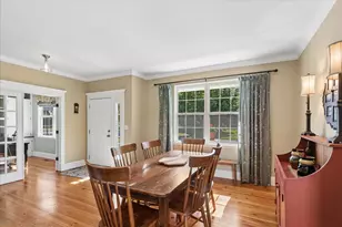 606 S Beacon Ln, Round Lake, IL 60073 - Photo 7