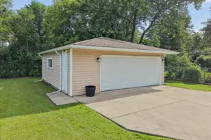 3425 Harris Dr, Northbrook, IL 60062 - Photo 31