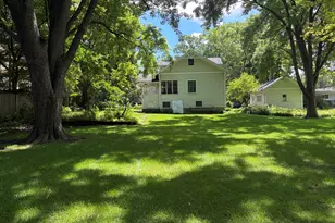 240 Hill Ave, Glen Ellyn, IL 60137 - Photo 5
