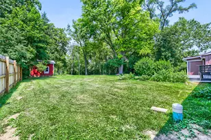 621 W Slocum Lake Rd, Wauconda, IL 60084 - Photo 15