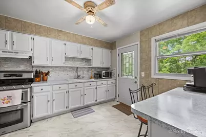 2614 Crystal Lake Road, Cary, IL 60013 - Photo 7