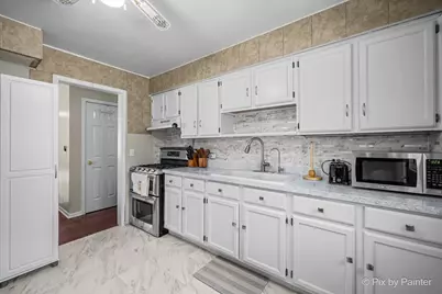 2614 Crystal Lake Road, Cary, IL 60013 - Photo 9