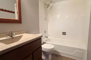 940 French Dr, Mundelein, IL 60060 - Photo 37