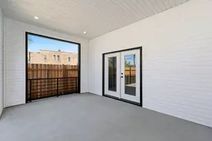 616 N Avers Ave, Chicago, IL 60624 - Photo 21