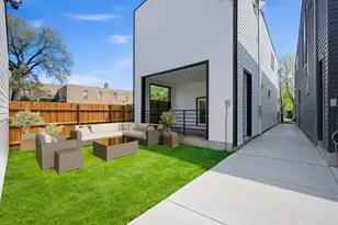 616 N Avers Ave, Chicago, IL 60624 - Photo 45