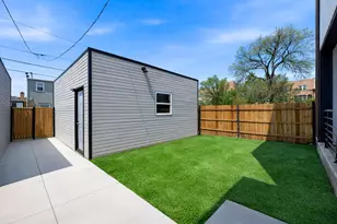 616 N Avers Ave, Chicago, IL 60624 - Photo 41