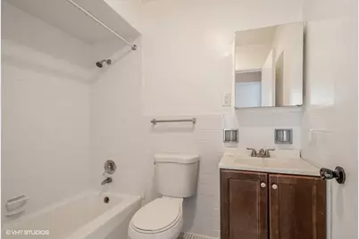 2001 W Touhy Avenue #301, Chicago, IL 60645 - Photo 7