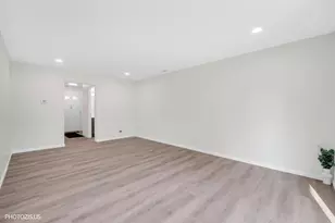 1405 Merrimac Ln, Hanover Park, IL 60133 - Photo 11