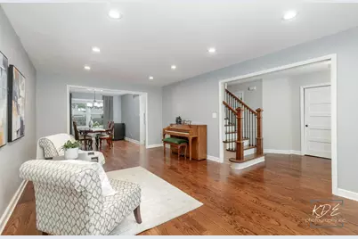 605 Hyde Park Lane, Naperville, IL 60565 - Photo 9