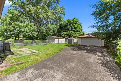 653 Jefferson Street, Crete, IL 60417 - Photo 15
