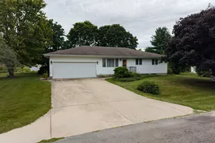 201 E Ririe Pl, Flanagan, IL 61740 - Photo 45
