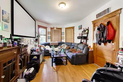 2102 W Belle Plaine Avenue, Chicago, IL 60618 - Photo 5