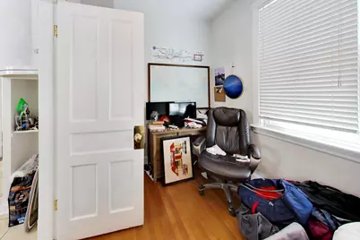 2102 W Belle Plaine Avenue, Chicago, IL 60618 - Photo 29