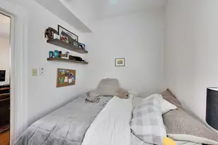 2102 W Belle Plaine Ave, Chicago, IL 60618 - Photo 31