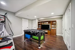 2 Springbrook Ct, Streamwood, IL 60107 - Photo 25