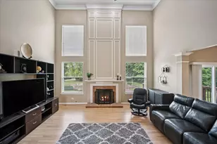 2 Springbrook Ct, Streamwood, IL 60107 - Photo 7