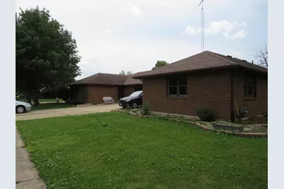 301-303 Carriage Drive, Morris, IL 60450 - Photo 7