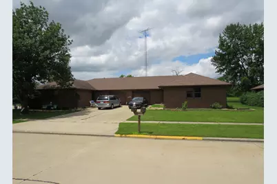 301-303 Carriage Drive, Morris, IL 60450 - Photo 1