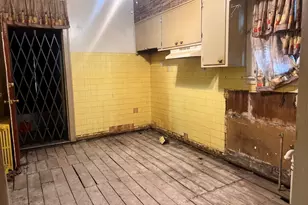 8753 S Laflin St, Chicago, IL 60620 - Photo 11