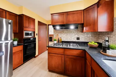 23W019 Sidney Avenue, Glen Ellyn, IL 60137 - Photo 9