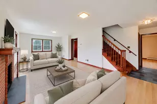 23W019 Sidney Ave, Glen Ellyn, IL 60137 - Photo 3