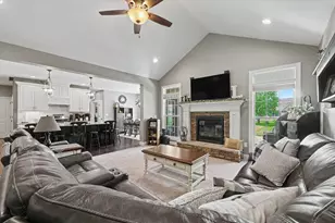 801 Trail Blazer Ln, Monticello, IL 61856 - Photo 7