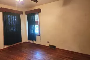 314 S Orchard Ave, Waukegan, IL 60085 - Photo 9
