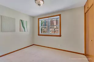 15 N Brainard St, Naperville, IL 60540 - Photo 17
