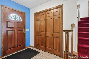 1218 Bunker St, Woodstock, IL 60098 - Photo 3