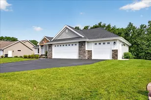 6226 Hathaway Trail, Roscoe, IL 61073 - Photo 7