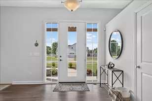 6226 Hathaway Trail, Roscoe, IL 61073 - Photo 9