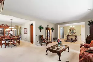 12225 Arlington Dr, Huntley, IL 60142 - Photo 7