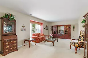 12225 Arlington Dr, Huntley, IL 60142 - Photo 5