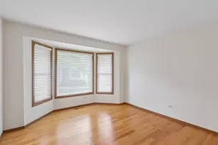 2109 N Charter Point Dr, Arlington Heights, IL 60004 - Photo 15