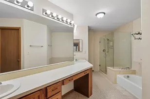2109 N Charter Point Dr, Arlington Heights, IL 60004 - Photo 27