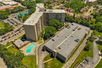 6340 Americana Drive #214, Willowbrook, IL 60527 - Photo 35