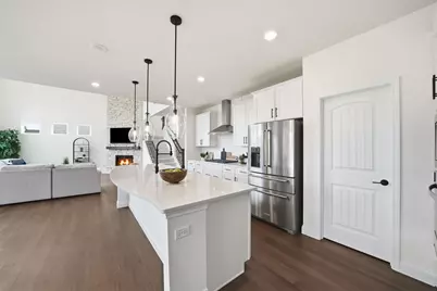 6303 Julie Court, Lisle, IL 60532 - Photo 5