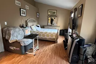 523 Lowell Dr, South Elgin, IL 60177 - Photo 5